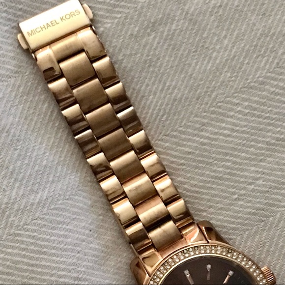 Authentic Beautiful 🤩 Michael Kors Rose Gold watch ⌚️ - Picture 5 of 9